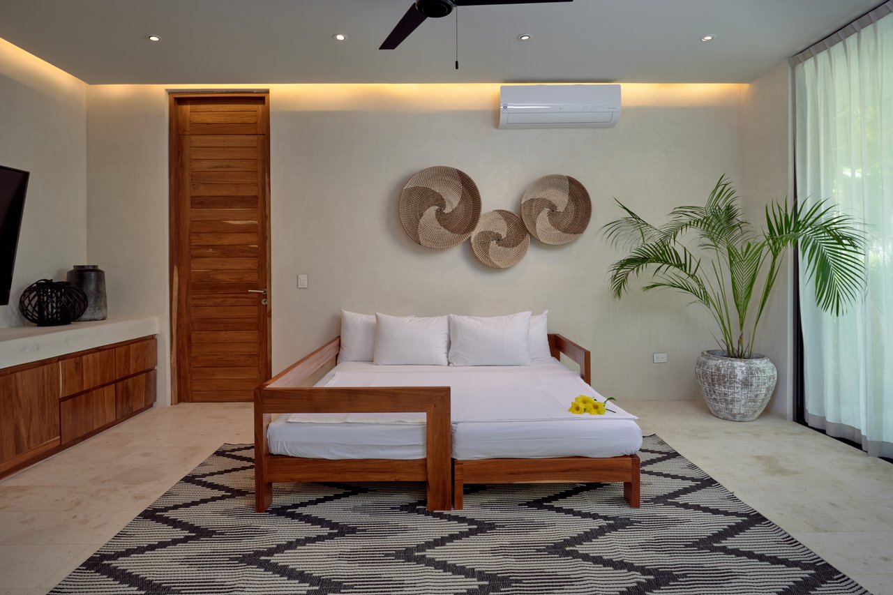 Casa Lucas | 3BR Jungle Villa w/ Rooftop Pool