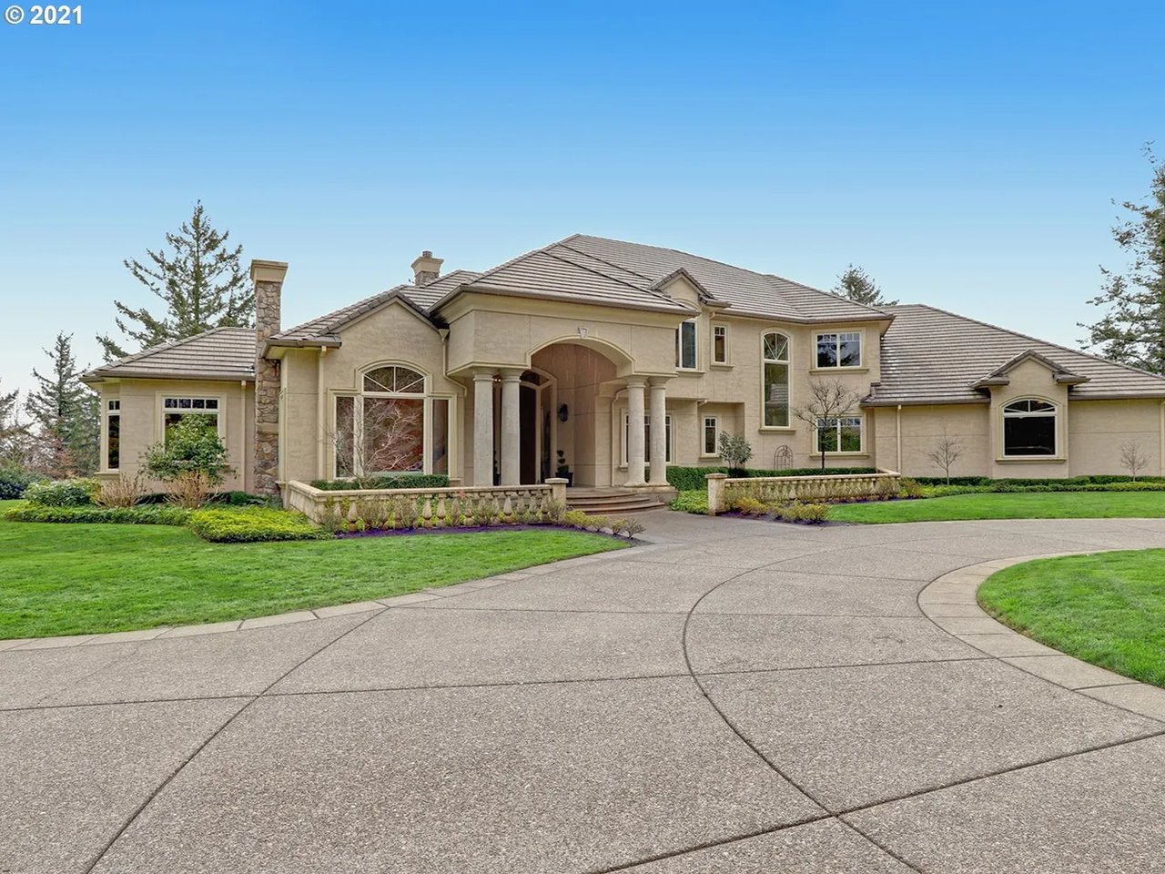 9936 NW Wind Ridge Dr