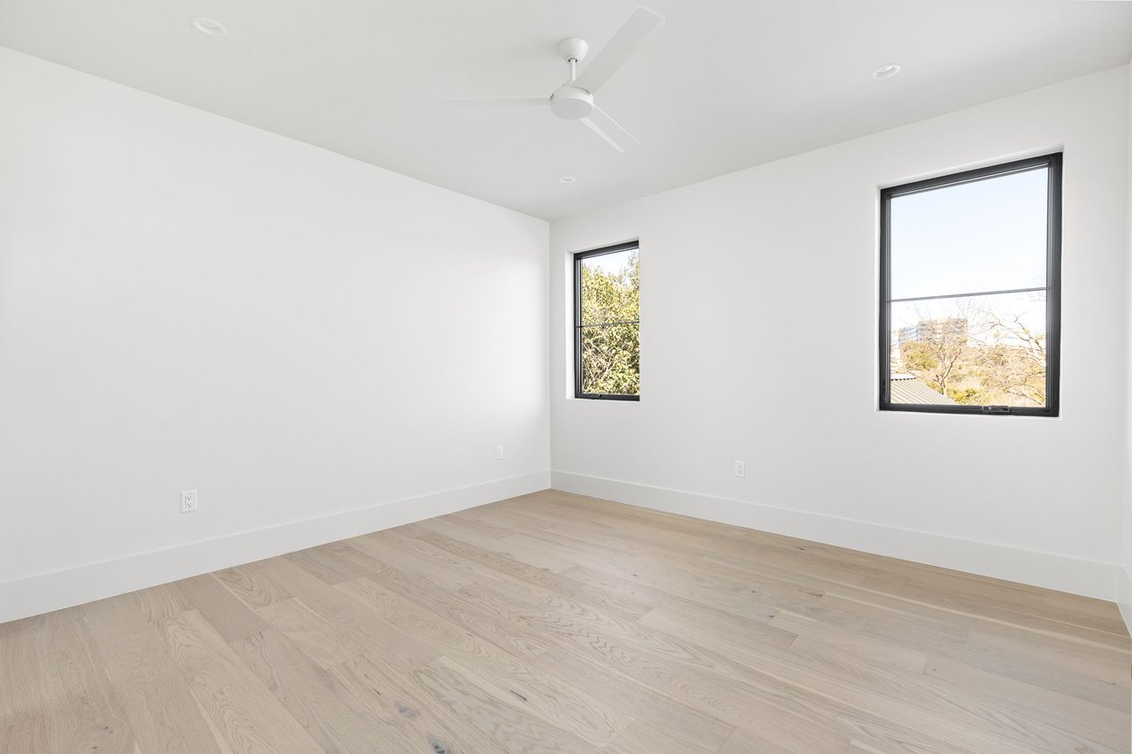 Forest Hills Residence