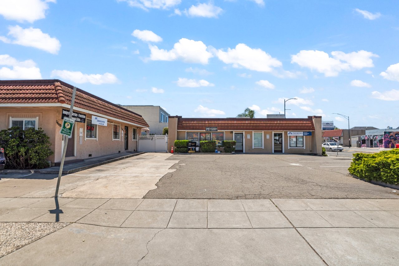 Multi-Tenant Office/Retail Bldg.