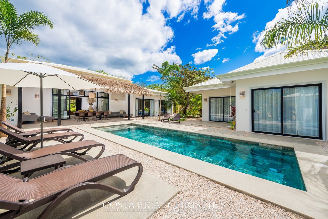 Luxury Coastal Estate in Tamarindo: The Oasis Residence