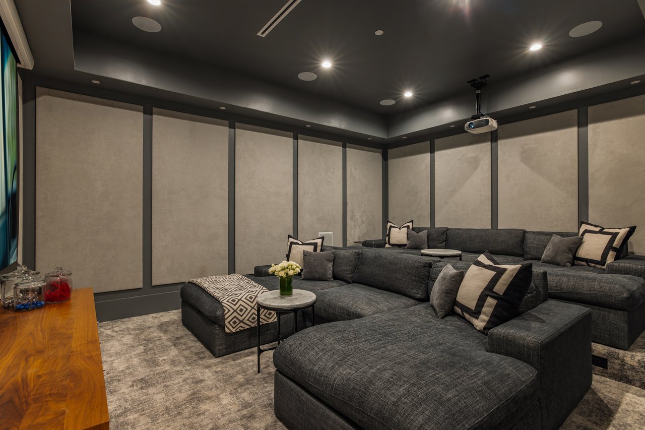 4533 Gentry Ave, Studio City