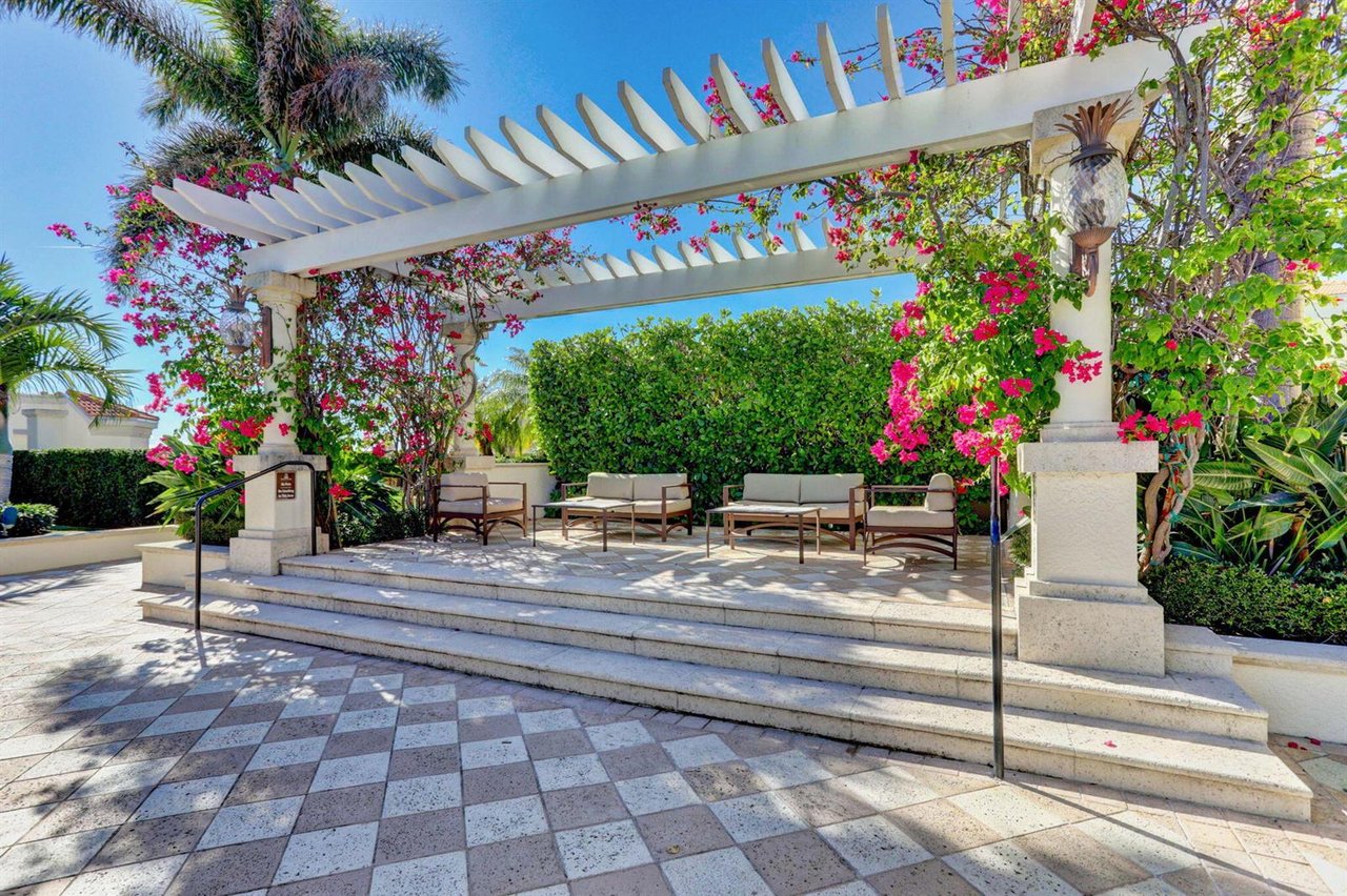 Two City Plaza Condo Unit 511