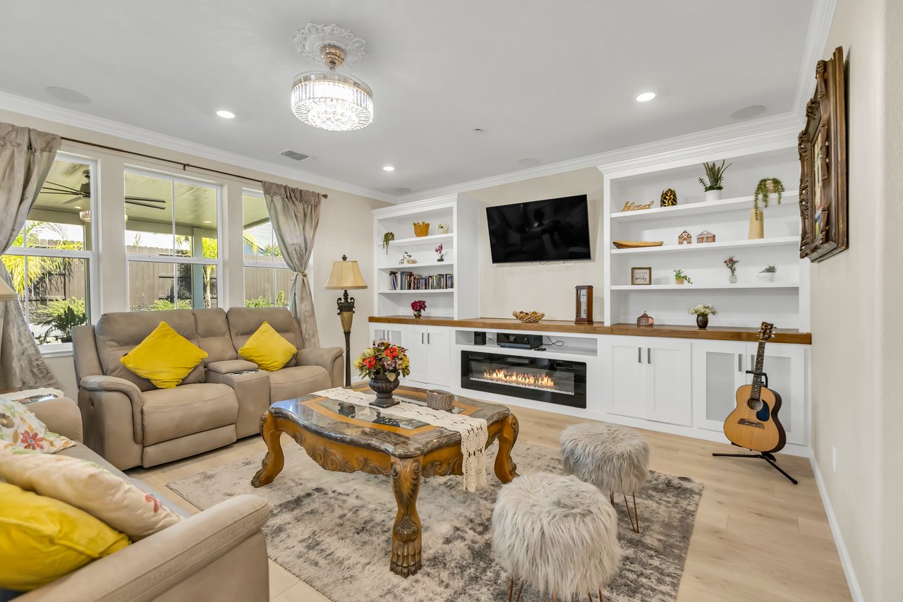 401 Confederation Court