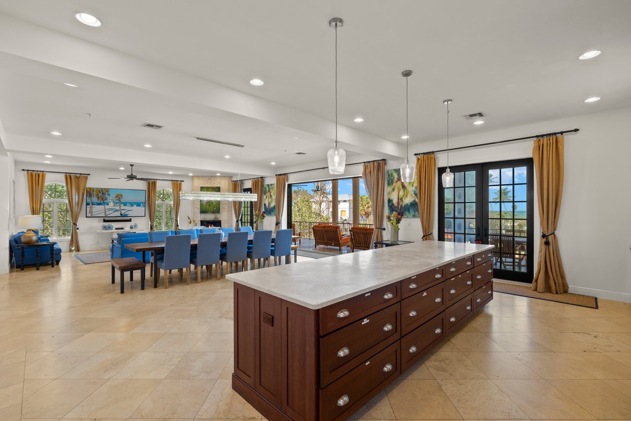 16205 Captiva DR
