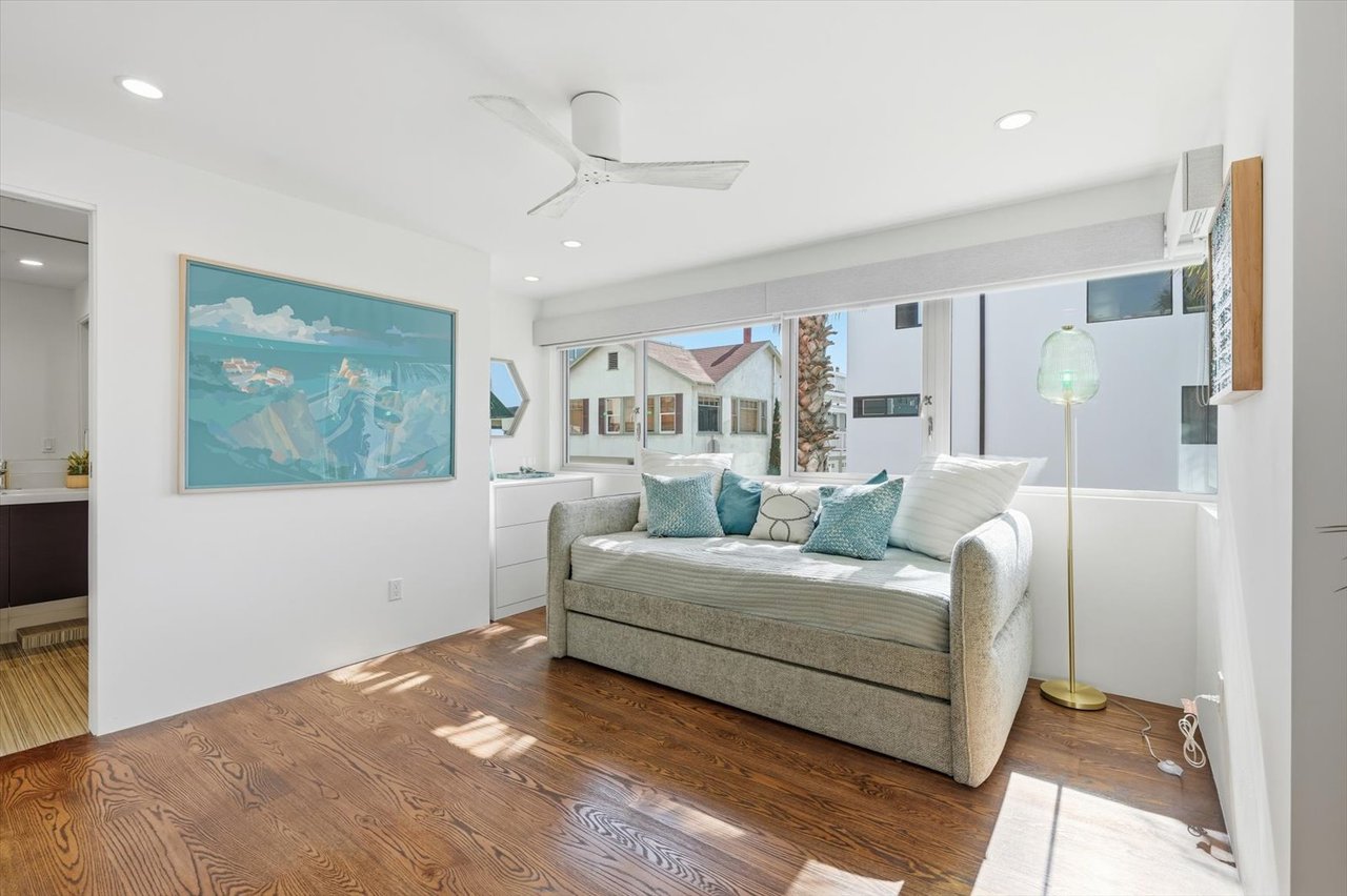  Steps from the Sand & Panoramic Views in Manhattan Beach