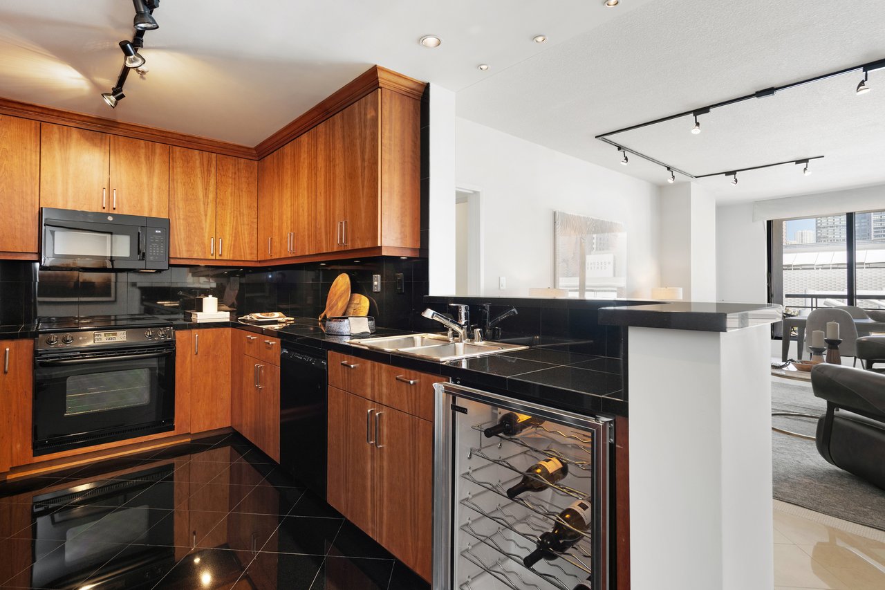 2 Bedroom Residence at Museum Parc