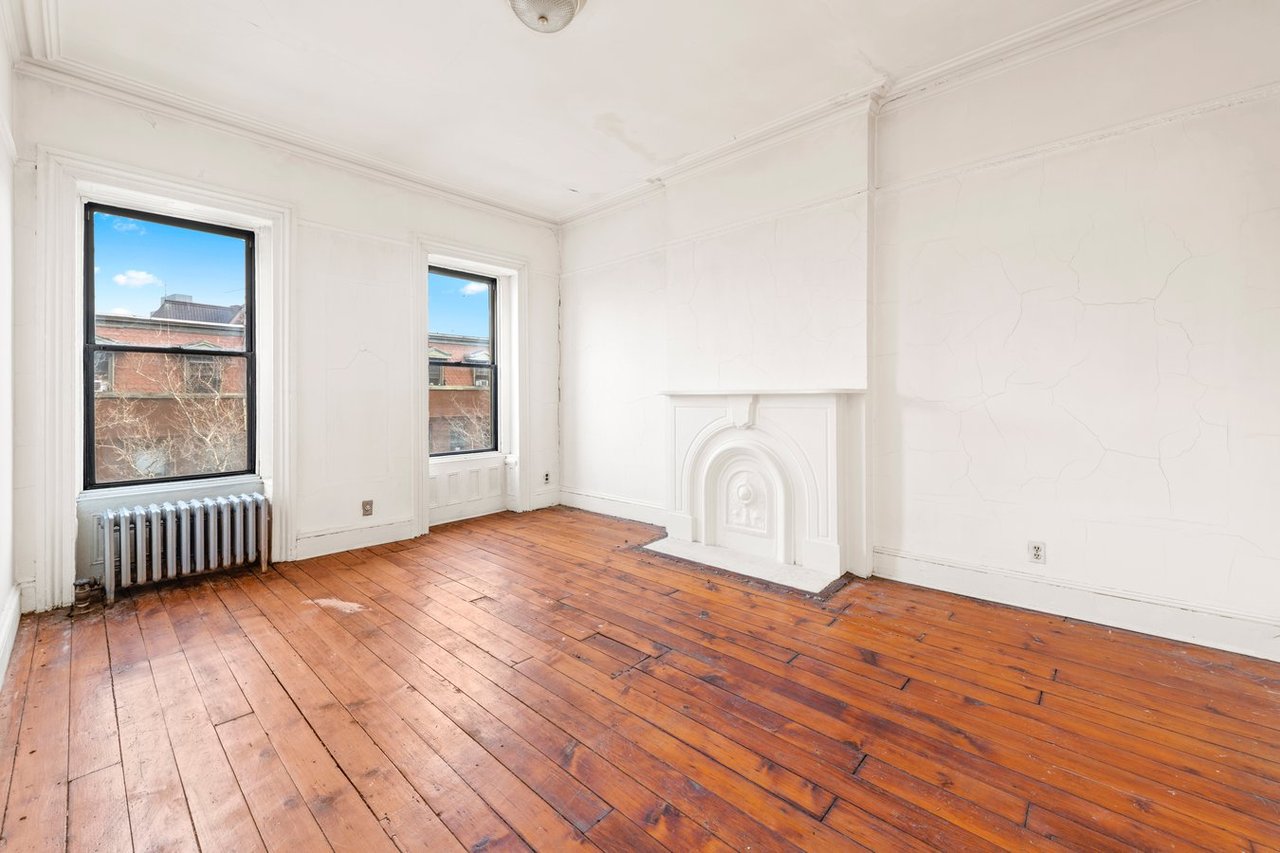 62 Saint Johns Place