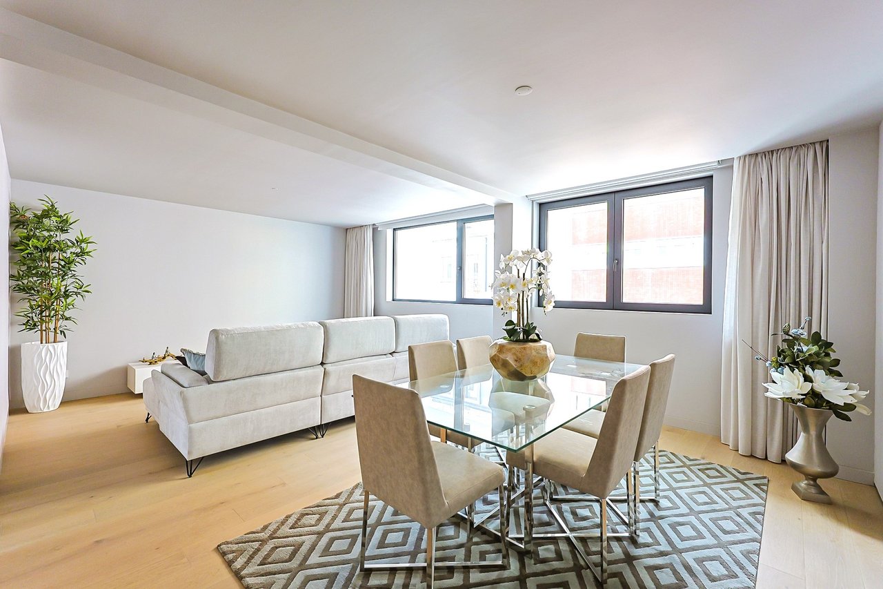Stylish 2-Bedroom Apartment in the Heart of Lisbon with Exceptional Amenities