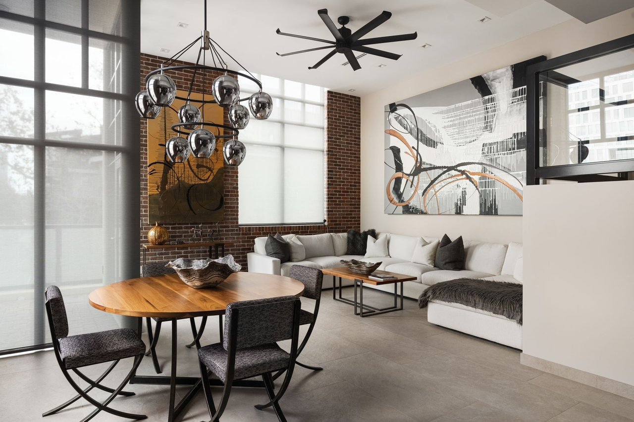 555 Front St, Unit 204