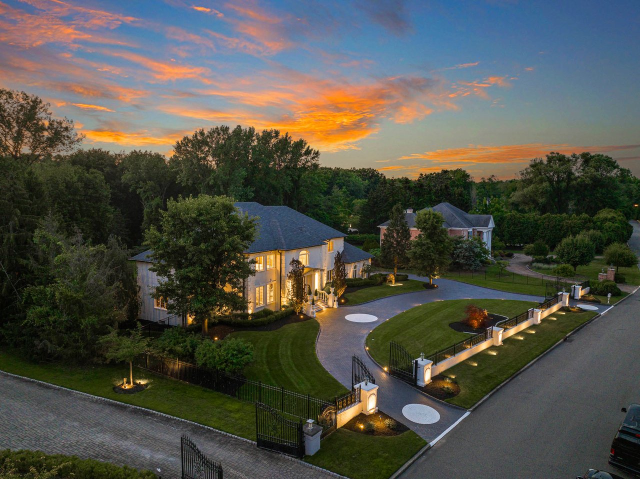 85 Sherwood Rd