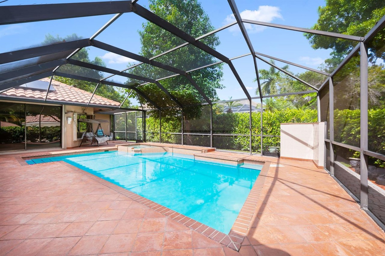 coral-springs-pool-home-sold