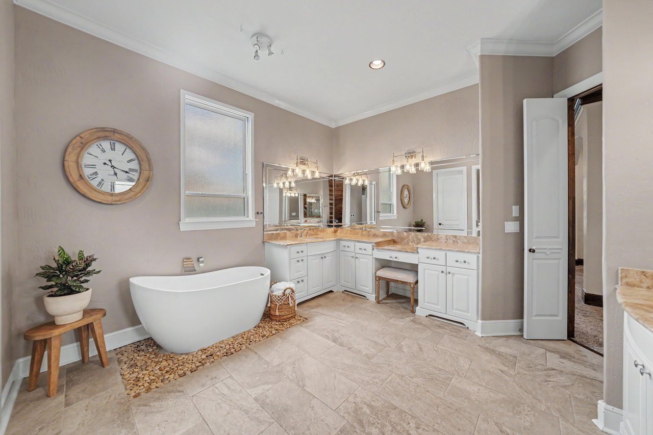 Exclusive Luxury Home in Heath TX by Phil Owens
