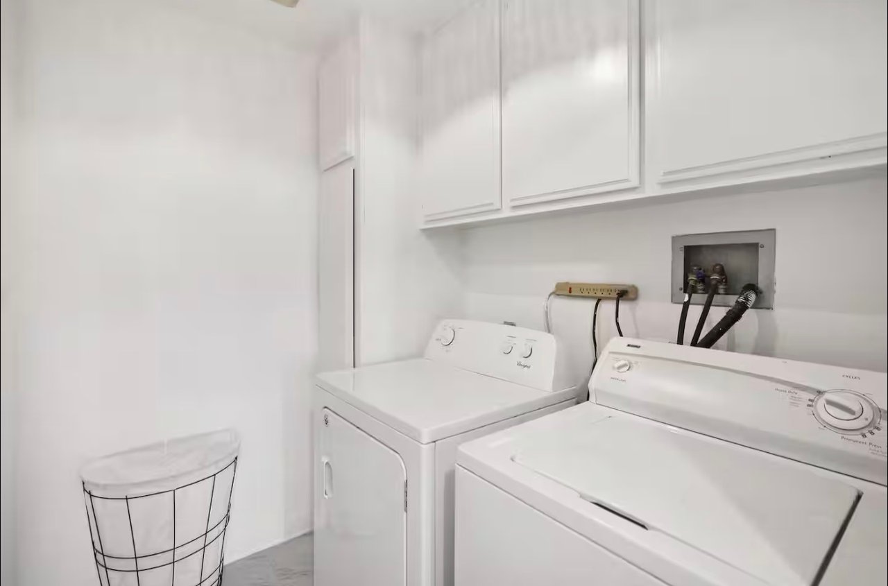 310 Tahiti Way