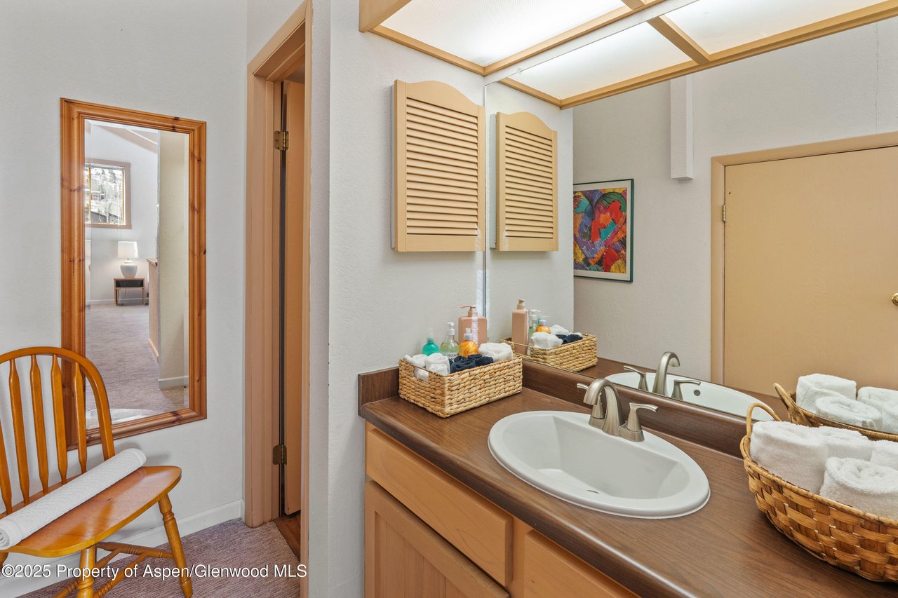 55 Upper Woodbridge Rd, #H-5