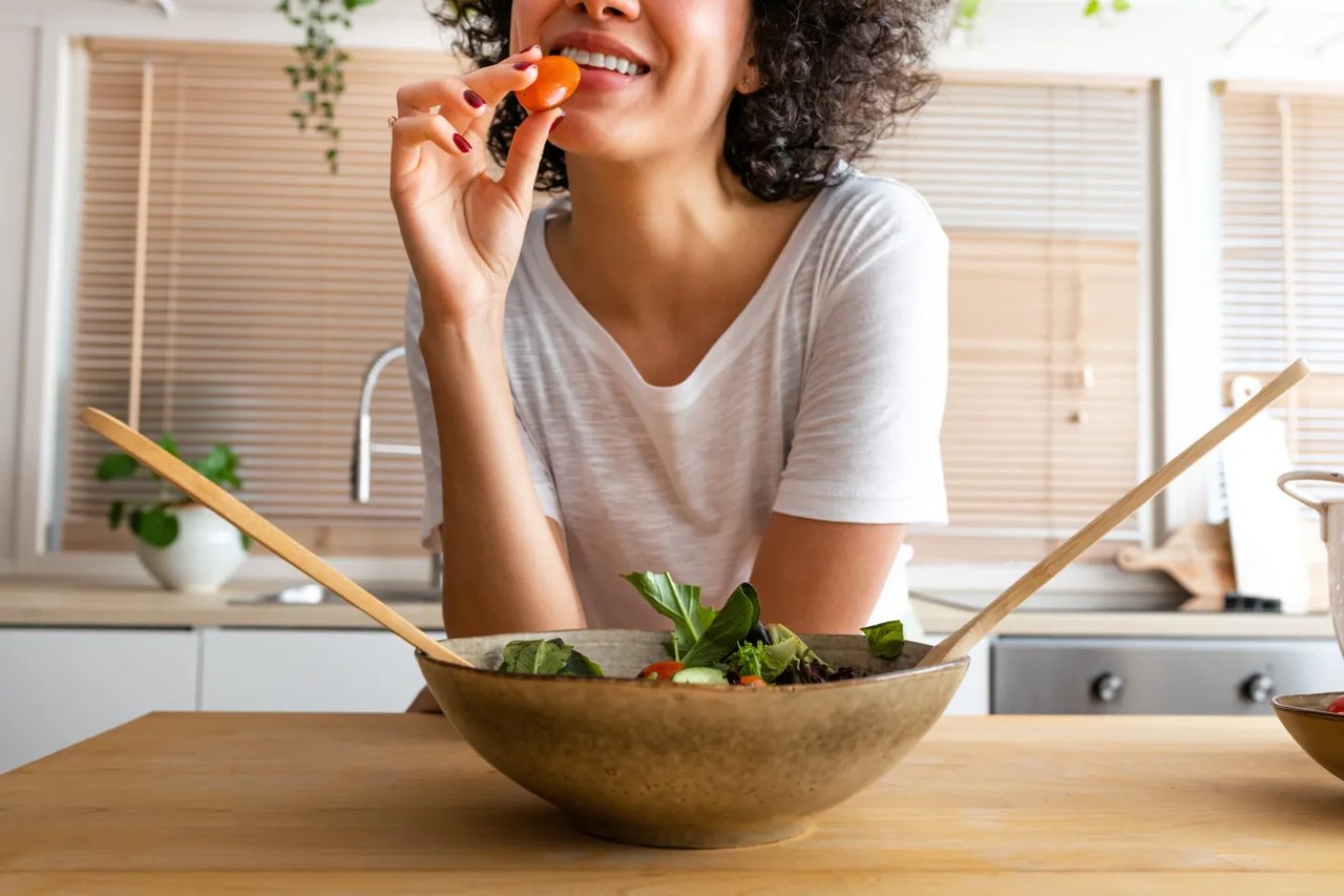 You Can Lower Your Cholesterol By Up To 25% With Diet And Exercise. Here’s What To Eat More Of, And What To Cut Out