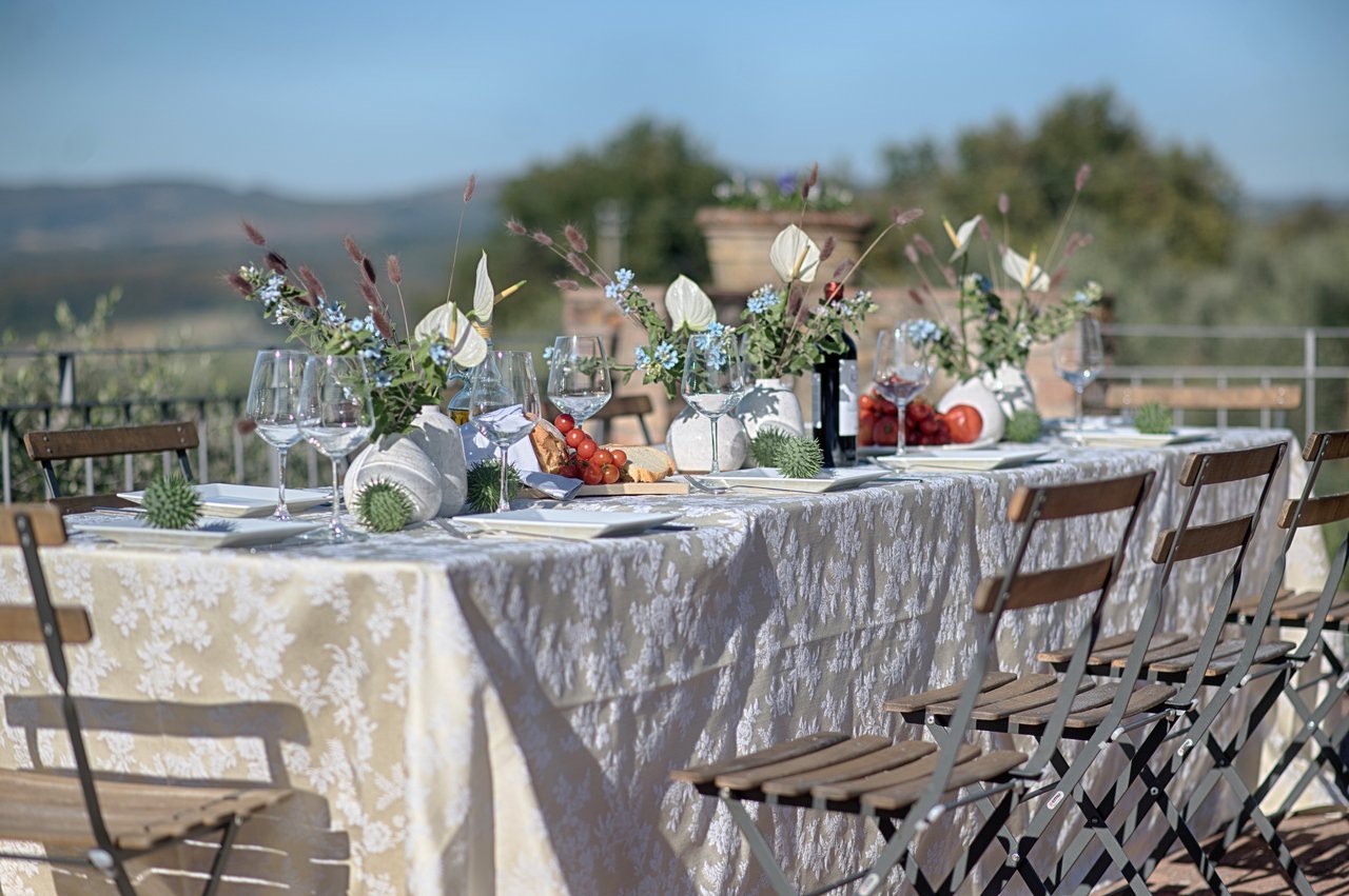 Tuscan Villa With Panoramic Country Views