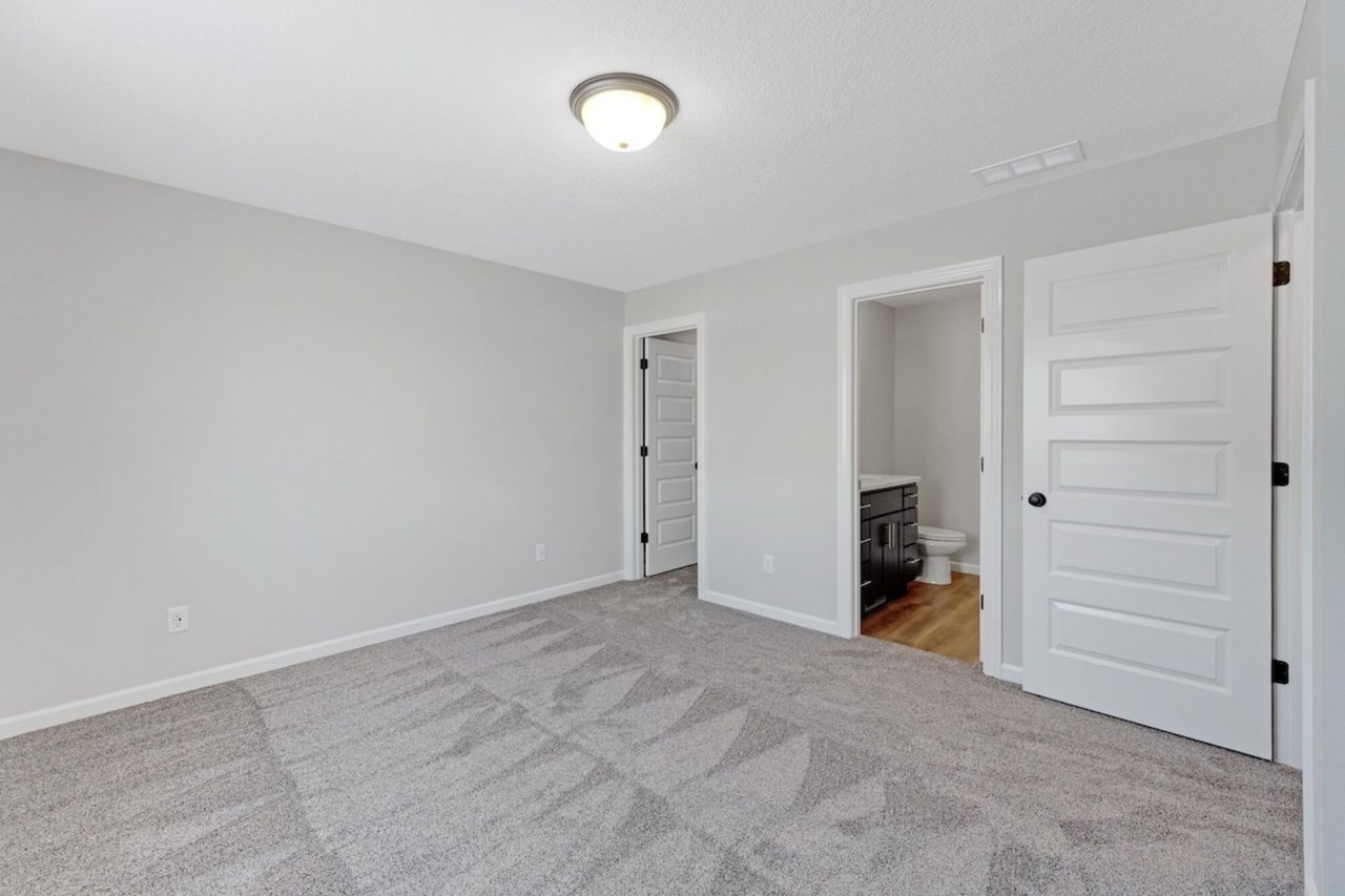 551 Persimmon Cove