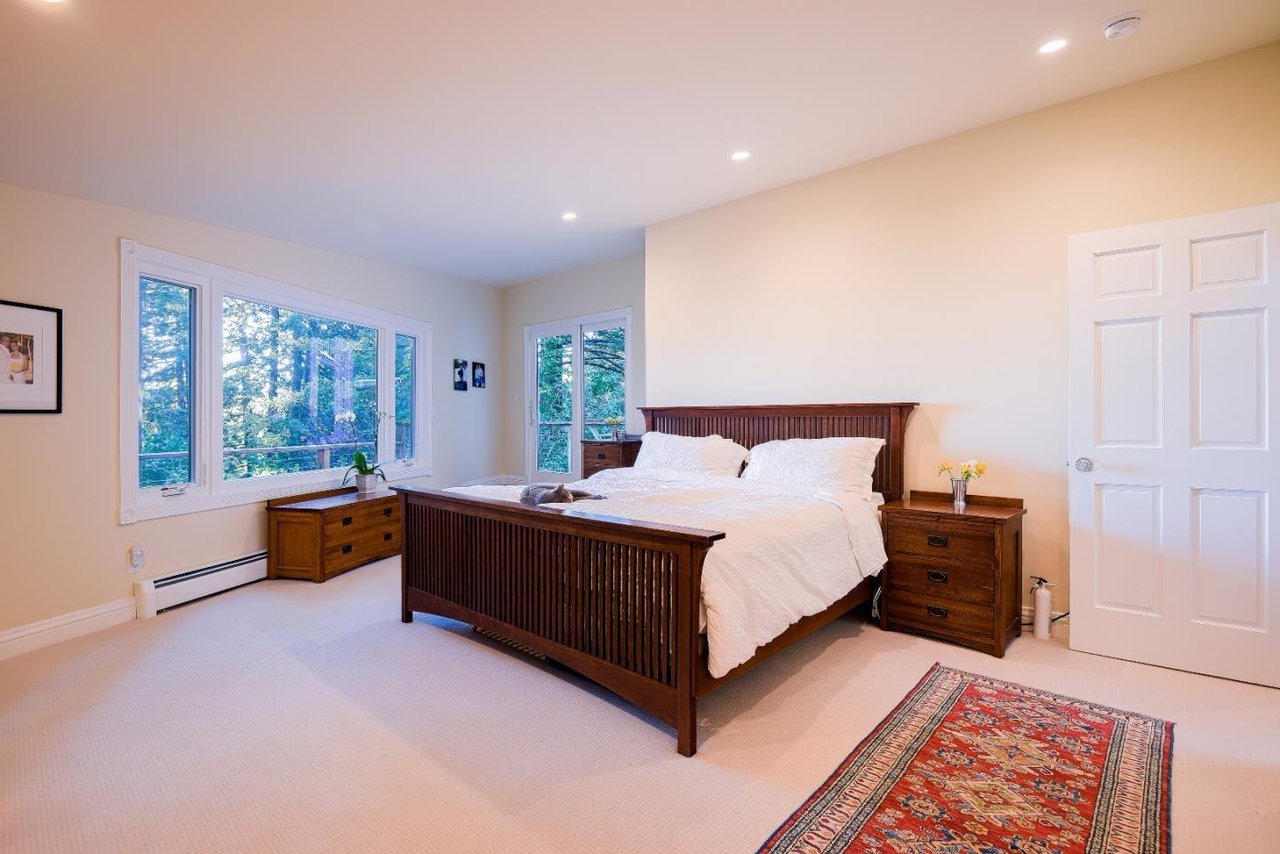 17507 Skyline Boulevard