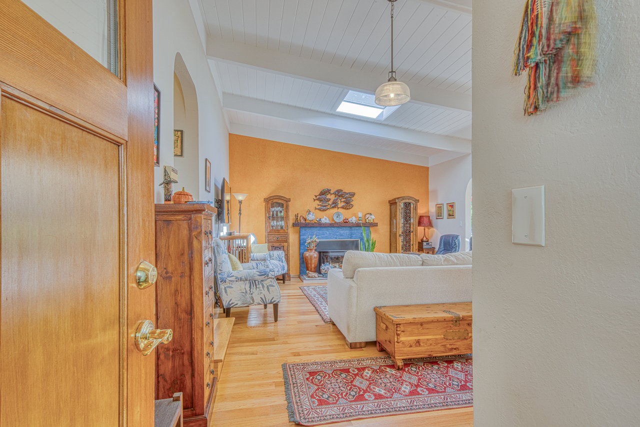 14 Shady Ln  Monterey