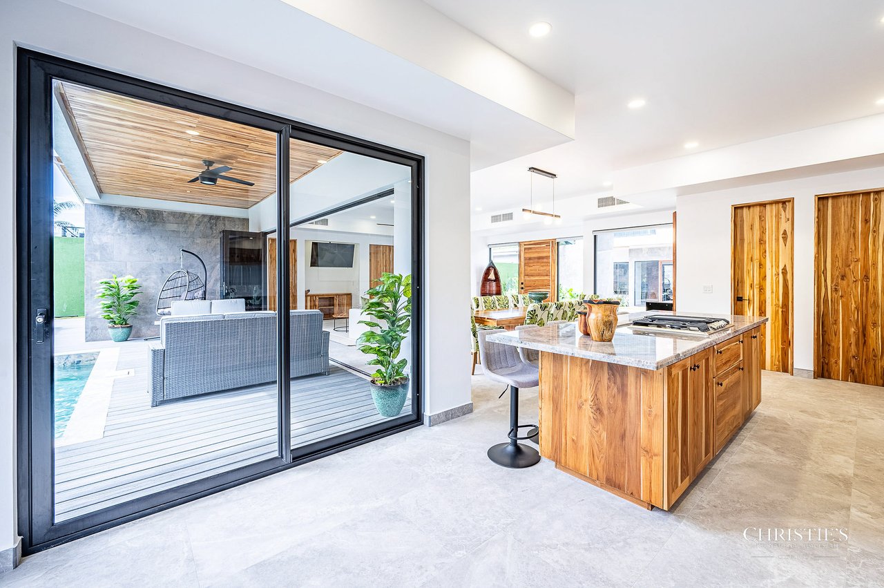 A Private Collection of Five Luxury Beachfront Villas - Rio Mar