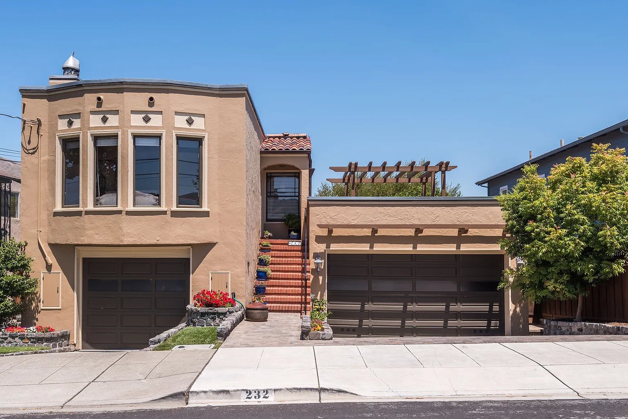 232 Elm Ave