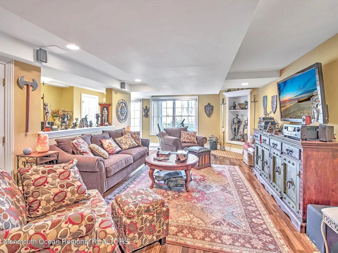 52 Smock Court