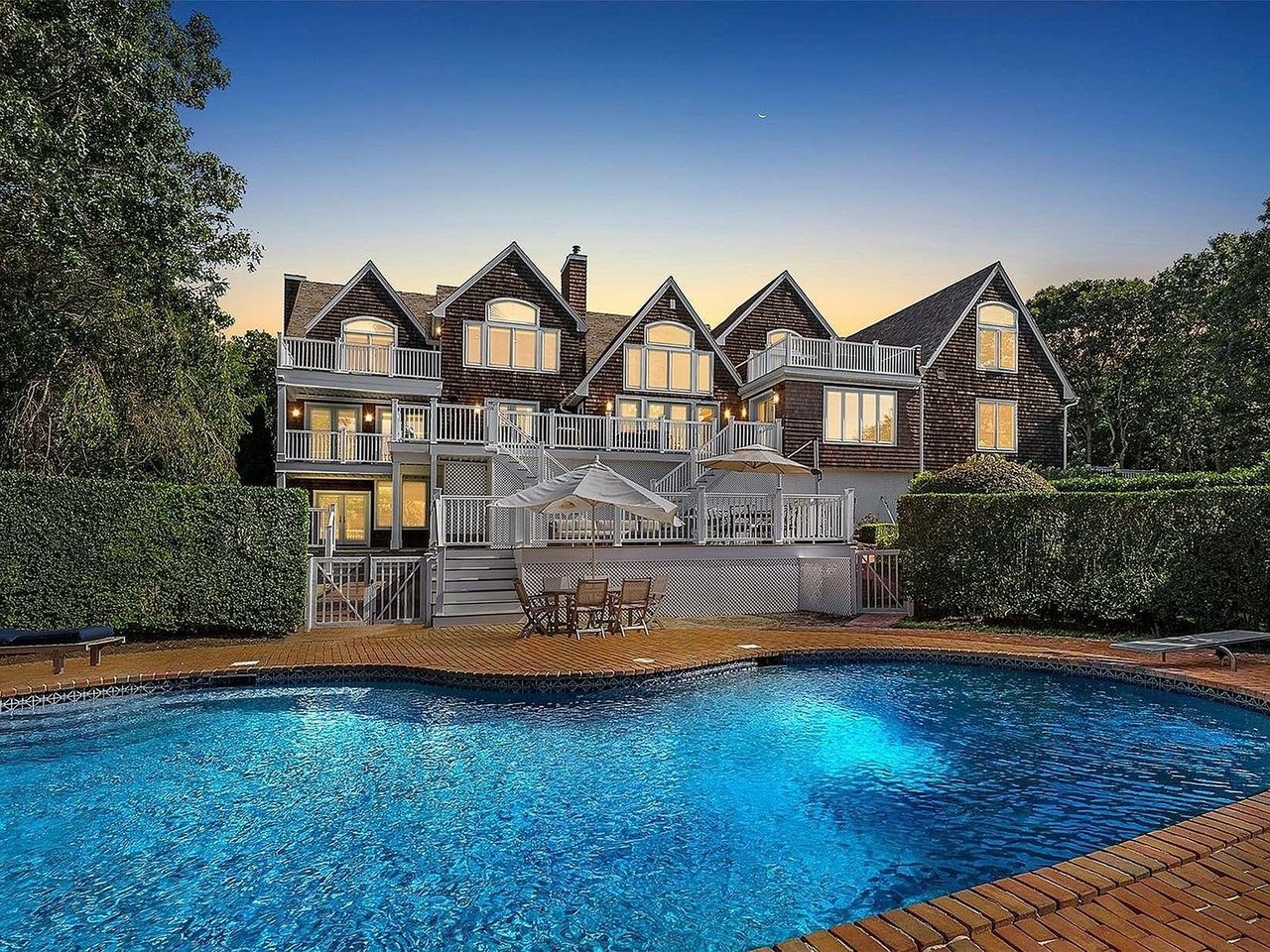 23 Fourteen Hills Ct
