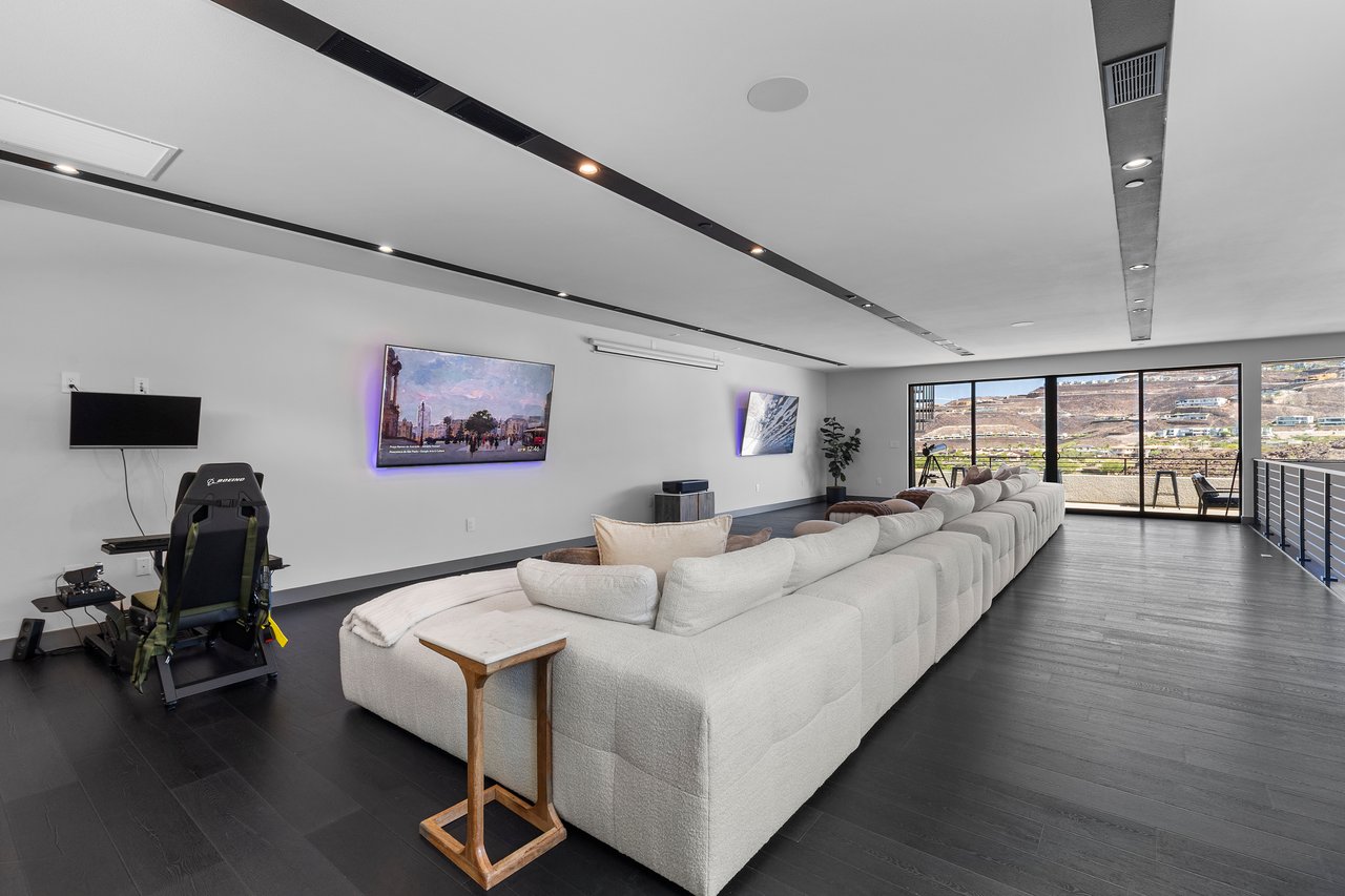 1463 Solitude Ridge Dr