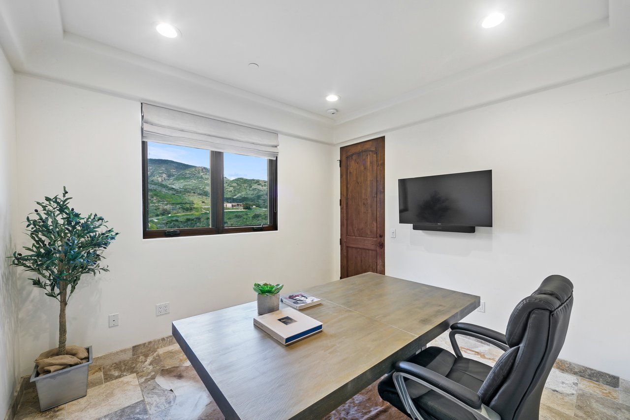 4800 Latigo Canyon Rd