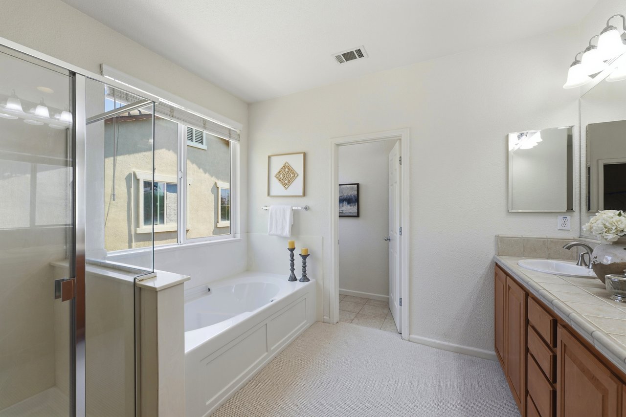 15 Vitruvius Court, Oakley