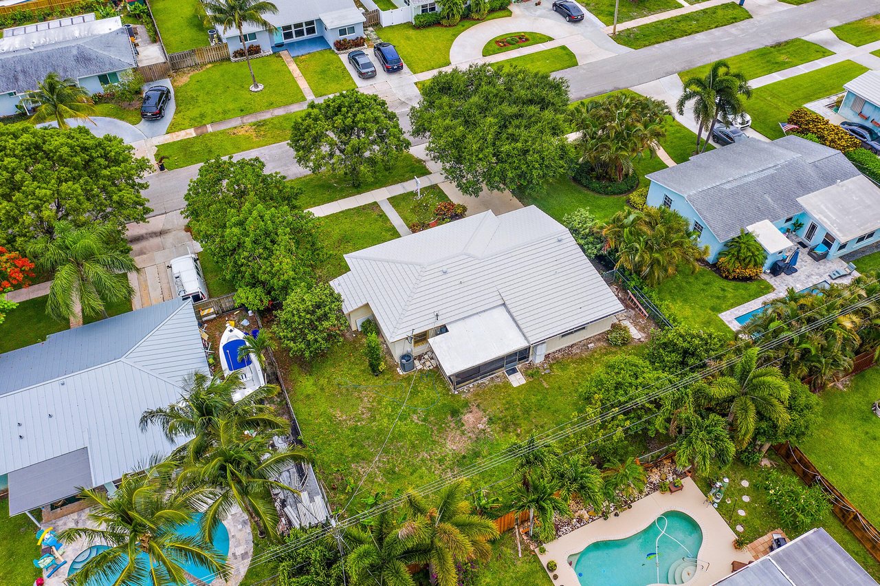 421 Ebbtide Dr