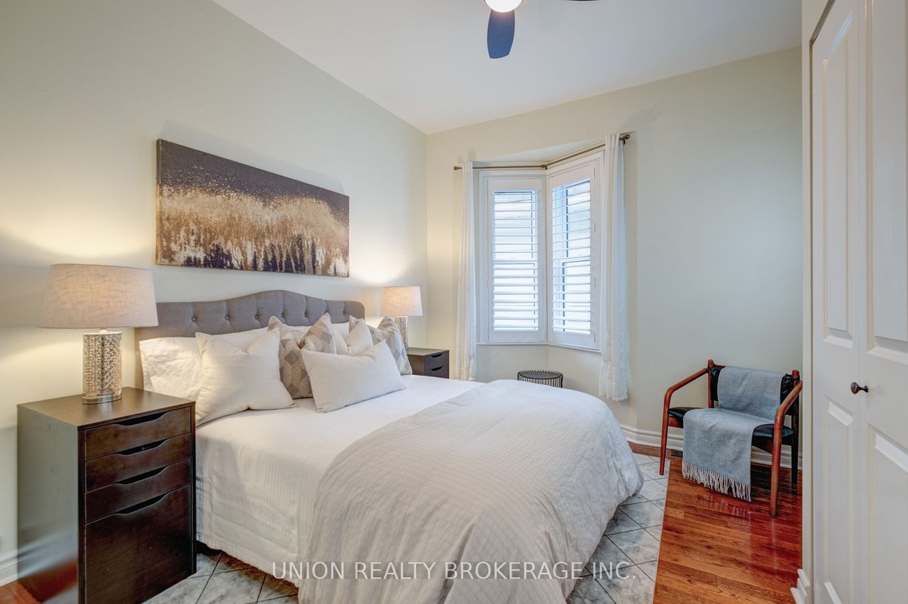 402 Woodfield Rd