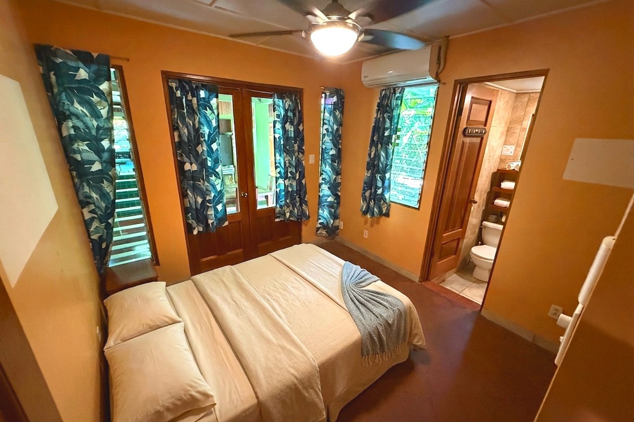  Gorgeous Jungle Hotel with 11 Beds including Owner/Manager Unit, Sparkling Pool & River Setting in Ojochal Costa Rica
