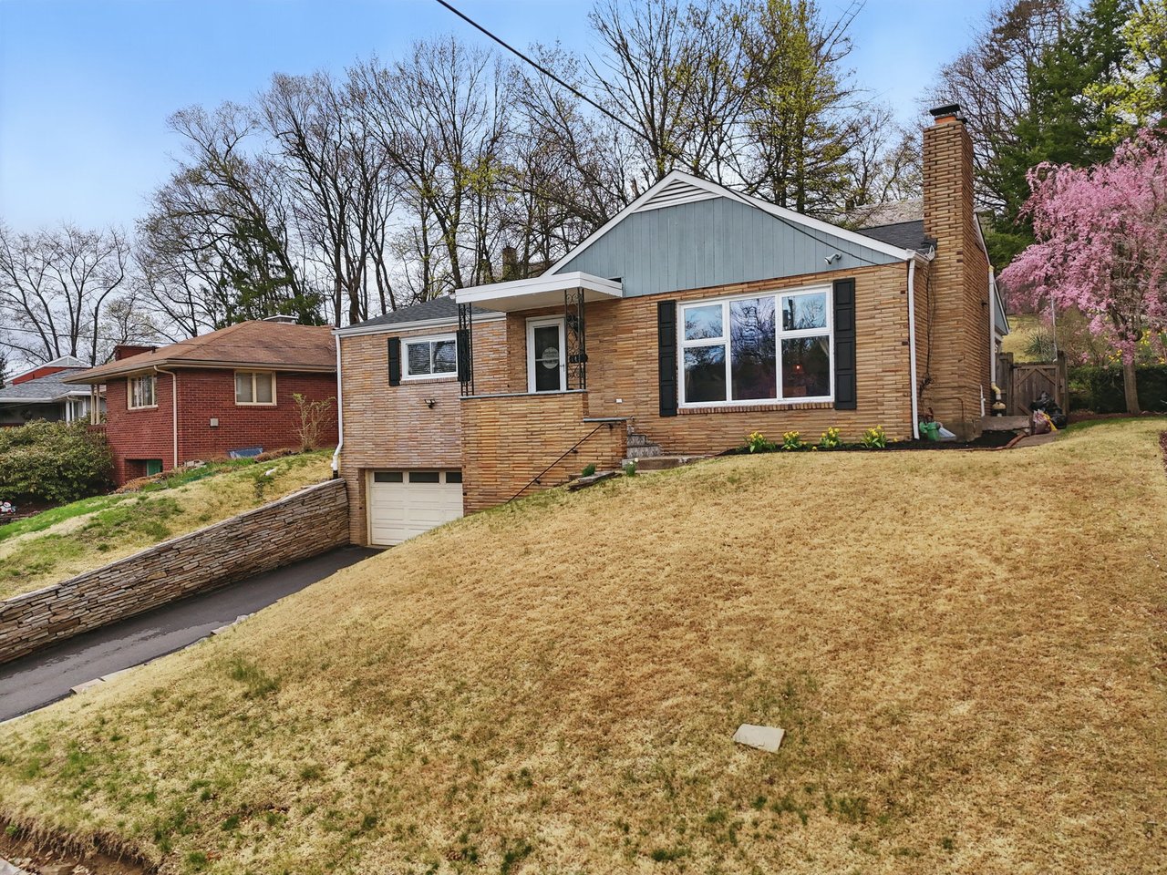 1450 Mohican Dr