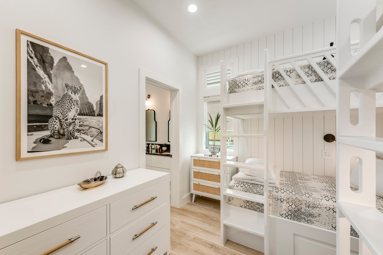 Dewdrop Street, 6110 Sq. Ft.