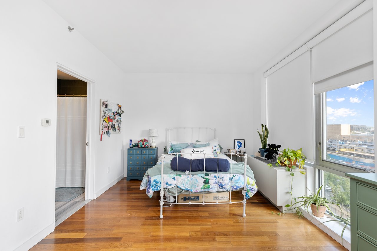 2-40 51st Avenue #4F