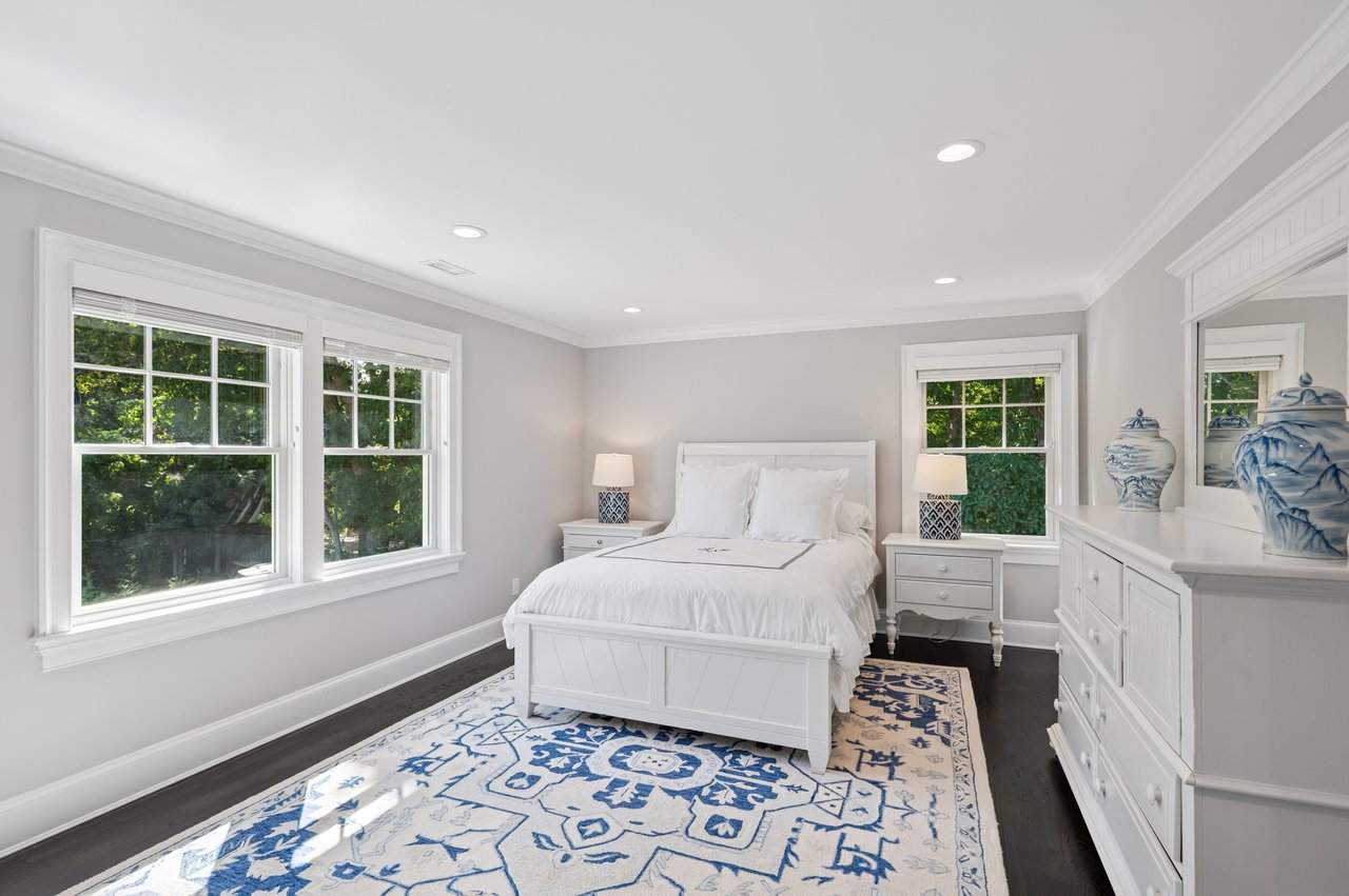 24 Seely Lane
