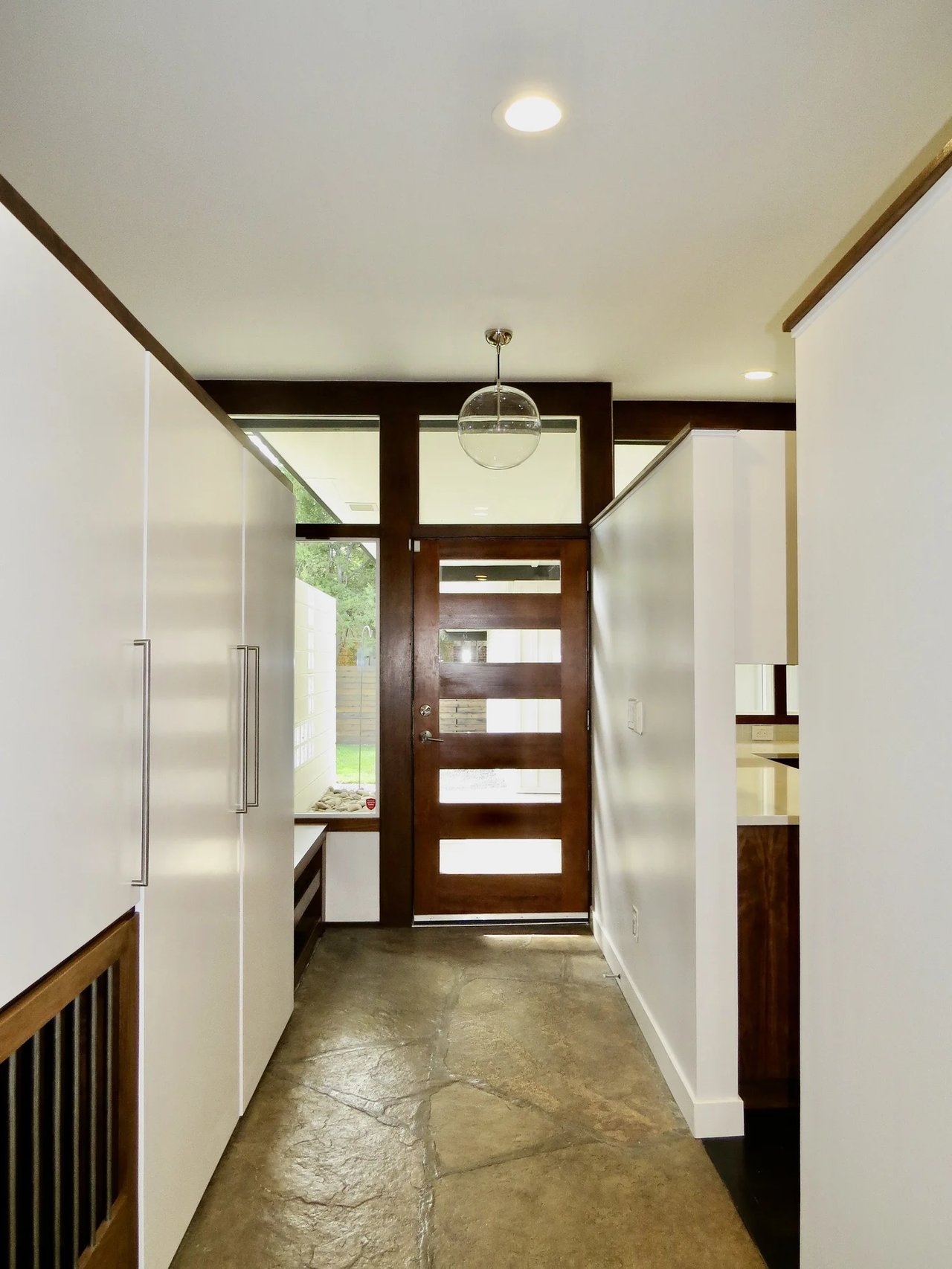 Mid-Century Design, Modern Amenities