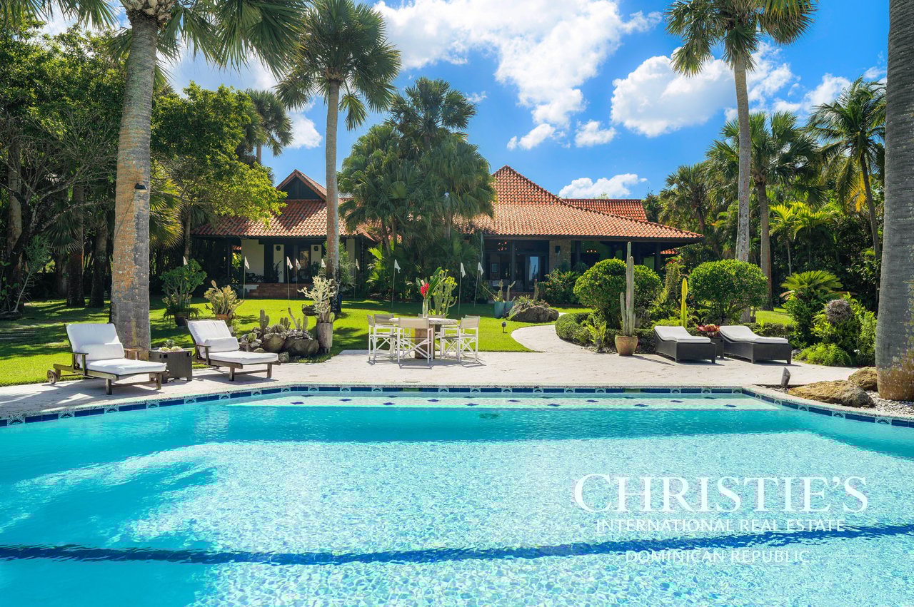 Villa Shangri-la – Caribbean Oceanfront Villa