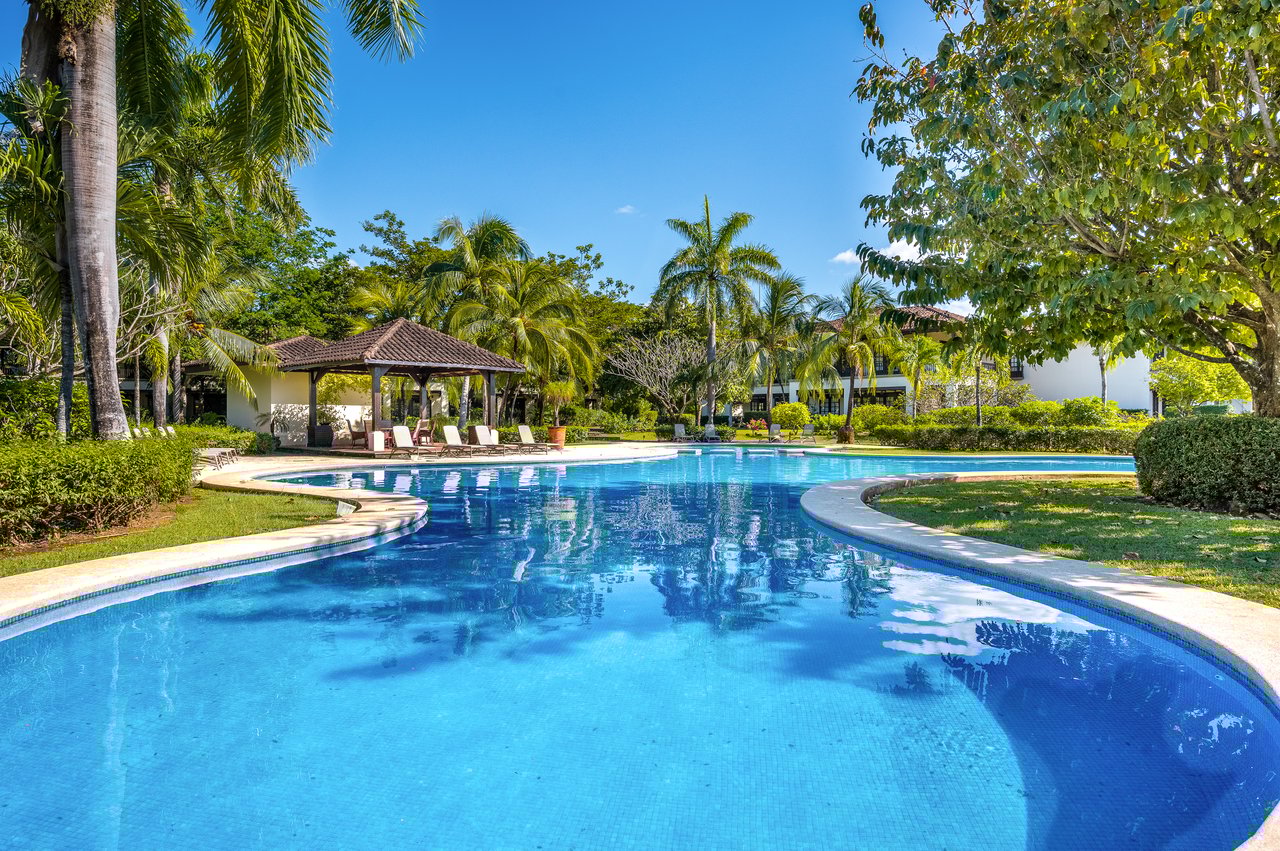 Lago de Palma Real 249 | Luxury 3-Bedroom Corner Condo with Panoramic Views in Hacienda Pinilla