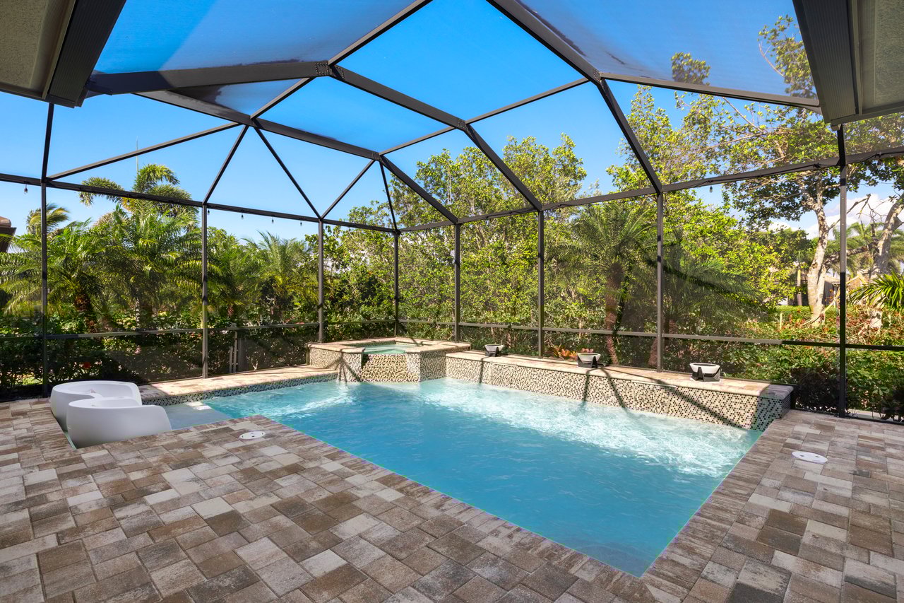15929 Tropical Breeze DR