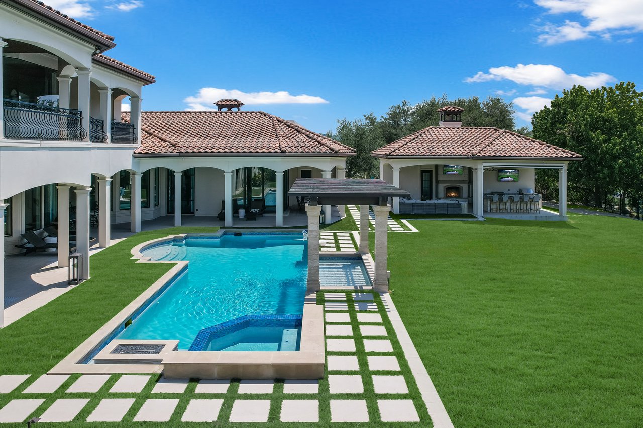 Extraordinary Lake Austin Compound