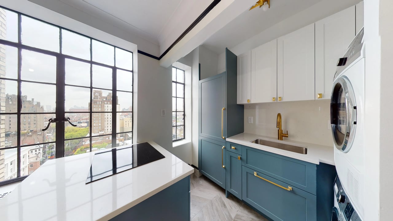 1 Christopher St, #16B