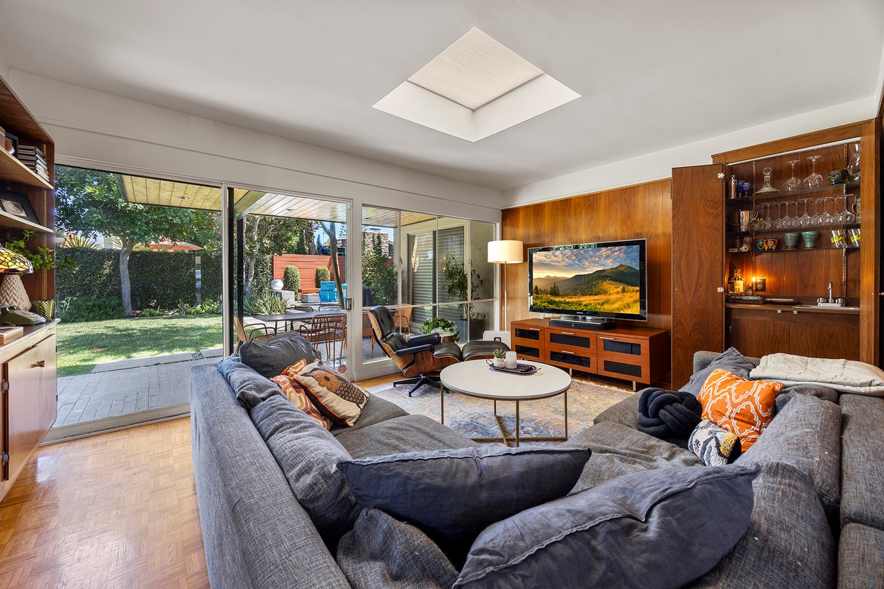 John Lyttle Midcentury Modern Home for Sale in Tustin