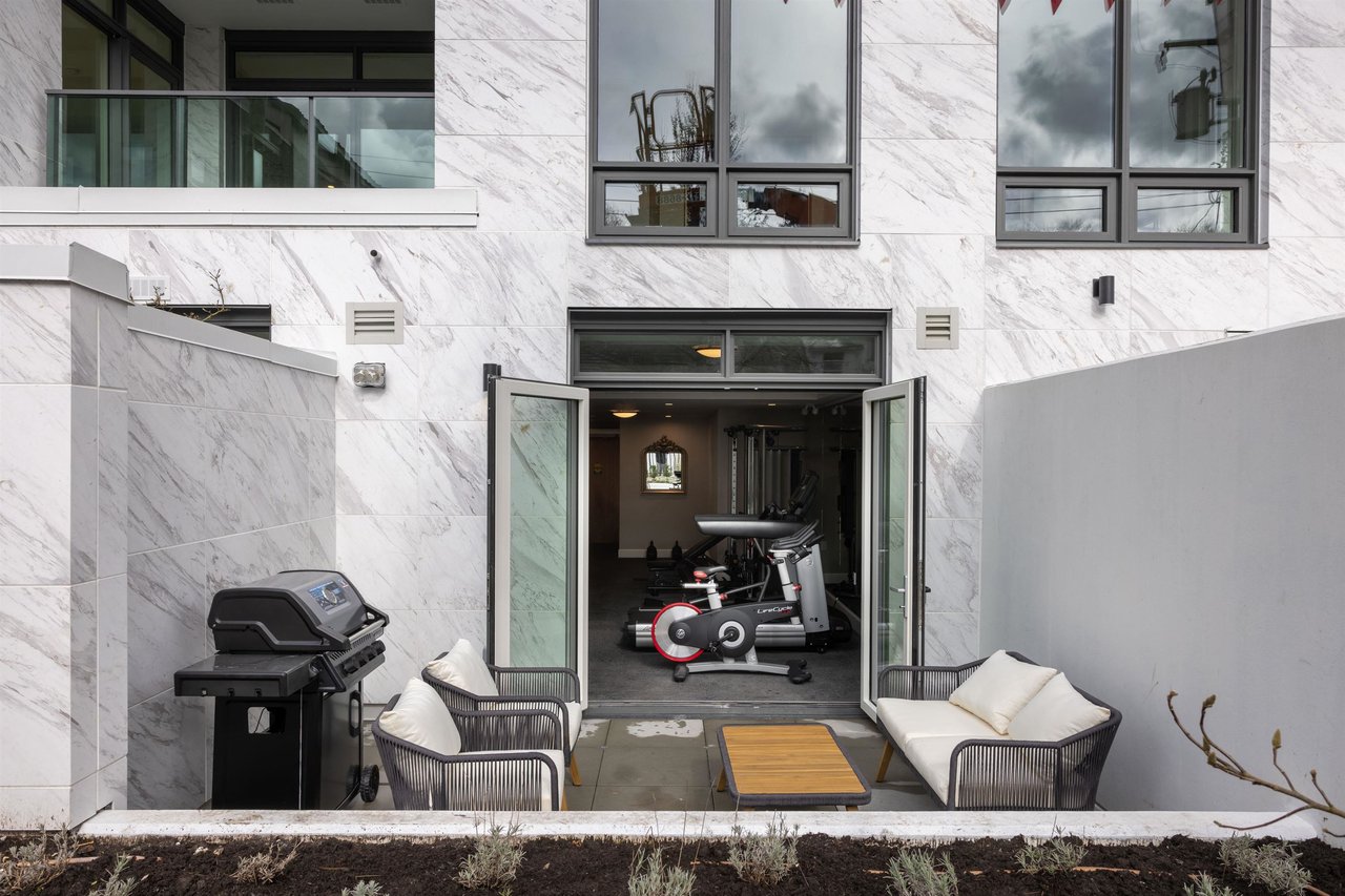 309-3668 W 10th Ave Unit: 309