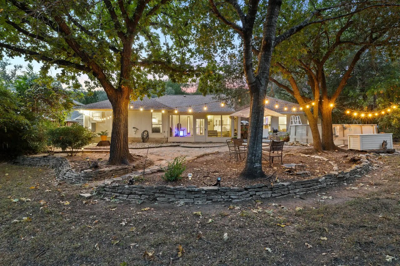1709 Crested Butte Dr - Westlake Hills Single-Story Legacy Estate on Half-Acre