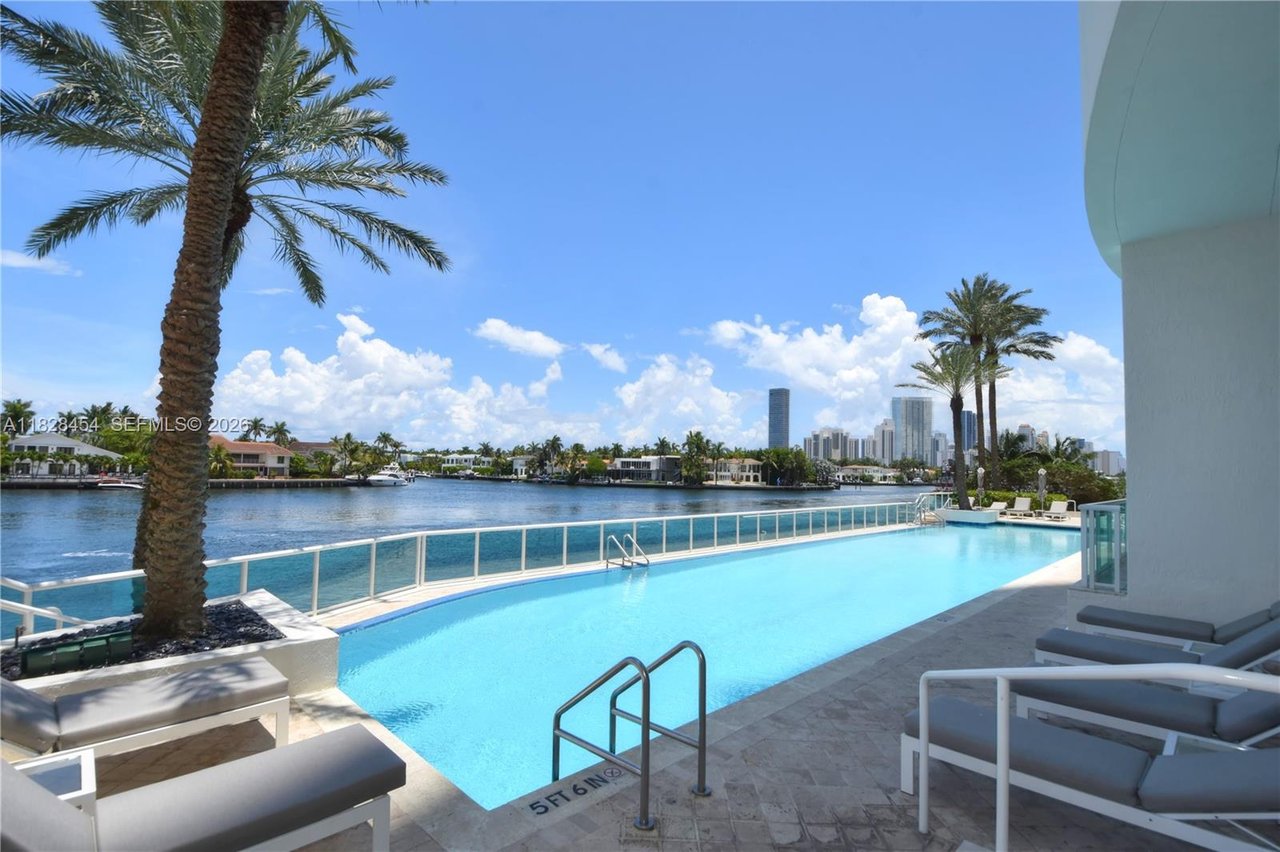 20201-e-country-club-dr-901-aventura-condo-sold-pool