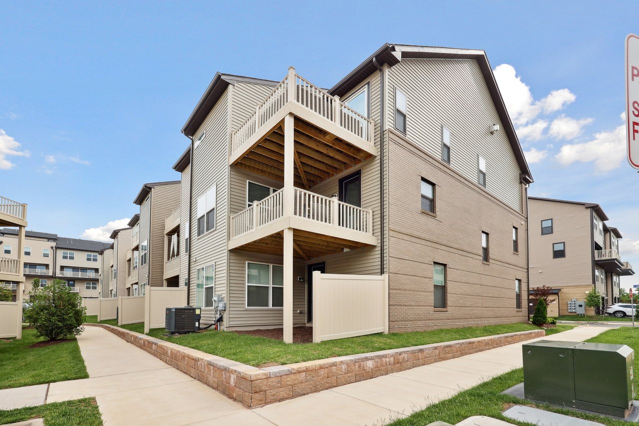 4901 Longmire Way
