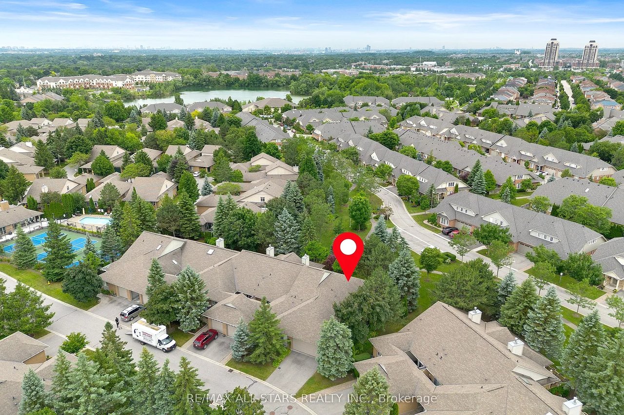 18 Pinehurst Club Way